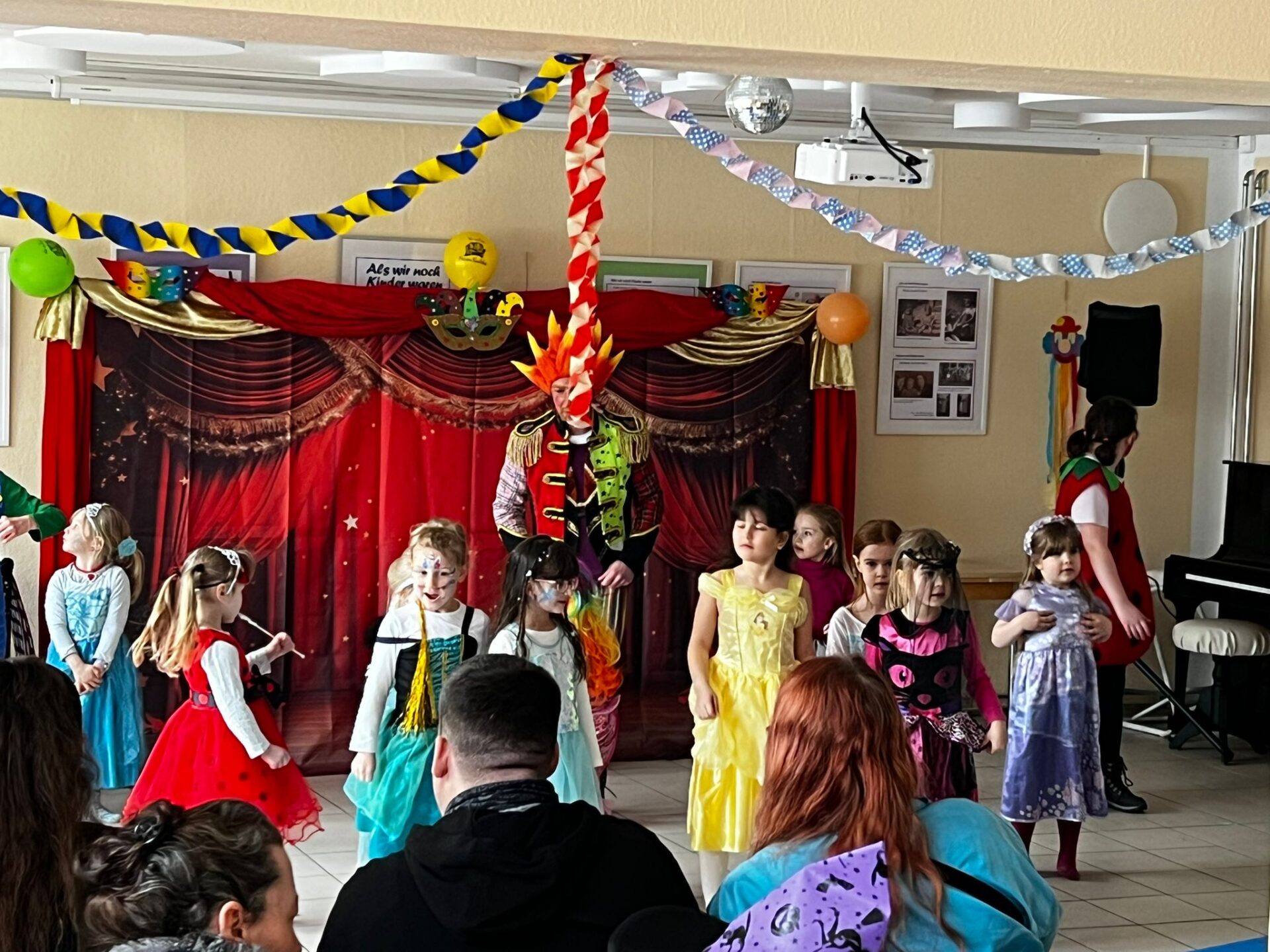 Familienfasching im Familien- und Nachbarschaftshaus „Kiek in“
