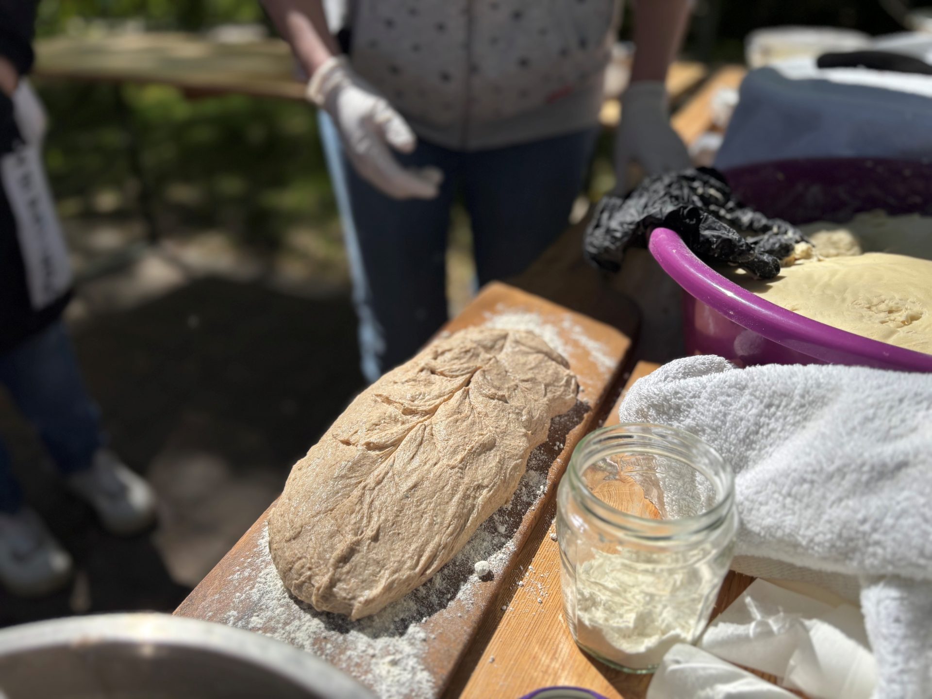 Brot backen im Steinofen